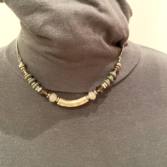 Signature beaded necklace - Picture 1 of 6